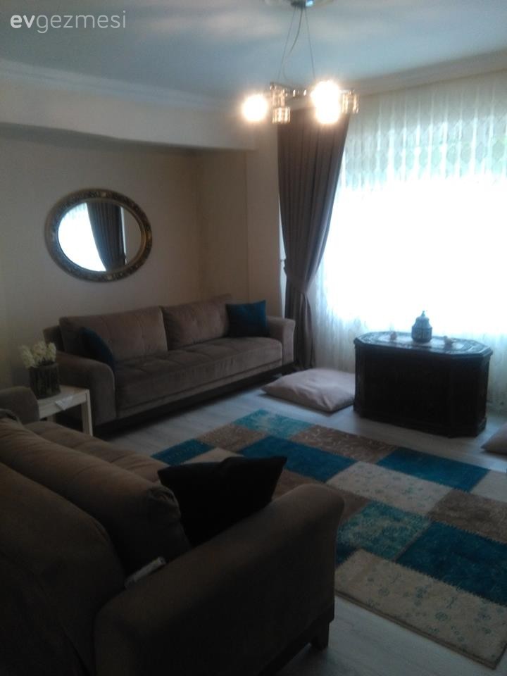 Almina hanımın salonunun renk ve dekor uyumu sizce nasıl?