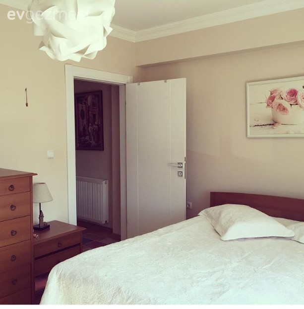 Ev gezmesi: Tülin hanımın içimizi ısıtan, konforlu evi..