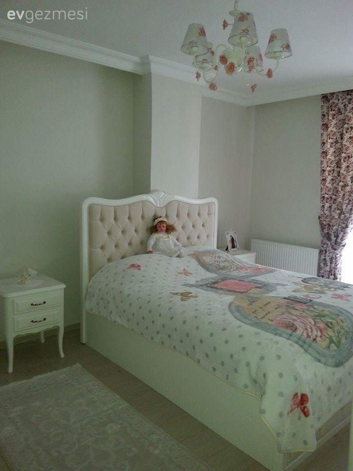 Dilek hanımın sade ve zarif evinden kareler..