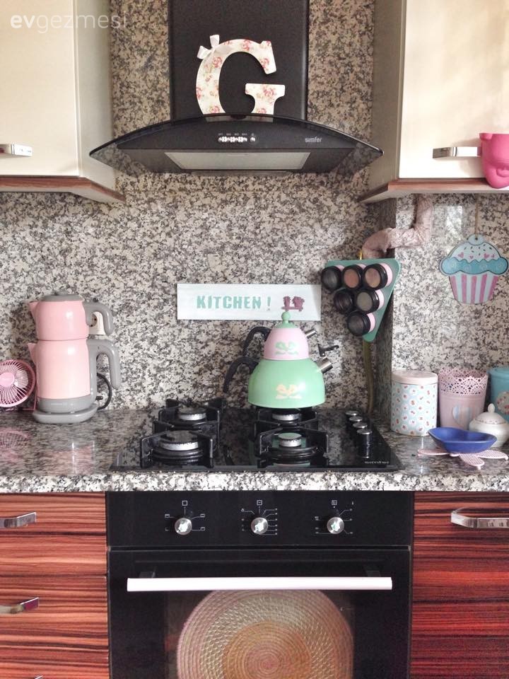 El emeği objelerle Gözde hanımın cıvıl cıvıl evi..