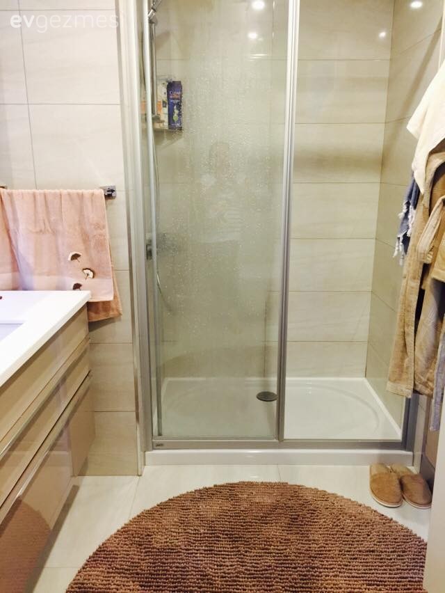 Gülçin hanımın turuncu vurgusu ile modern dekoru..