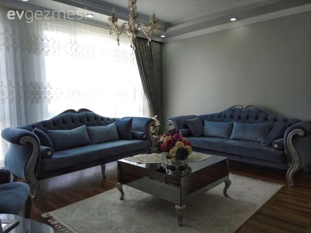 Avize, Fon perde, Halı, Mavi, Orta sehpa, Perde, Salon, Aydınlatma