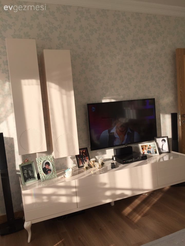 Özge hanımın abartıdan uzak seçimlerle zarif dekoru..