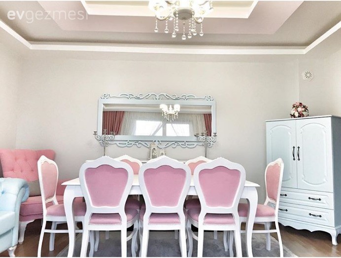 Tuğçe hanımın country stilde evi..