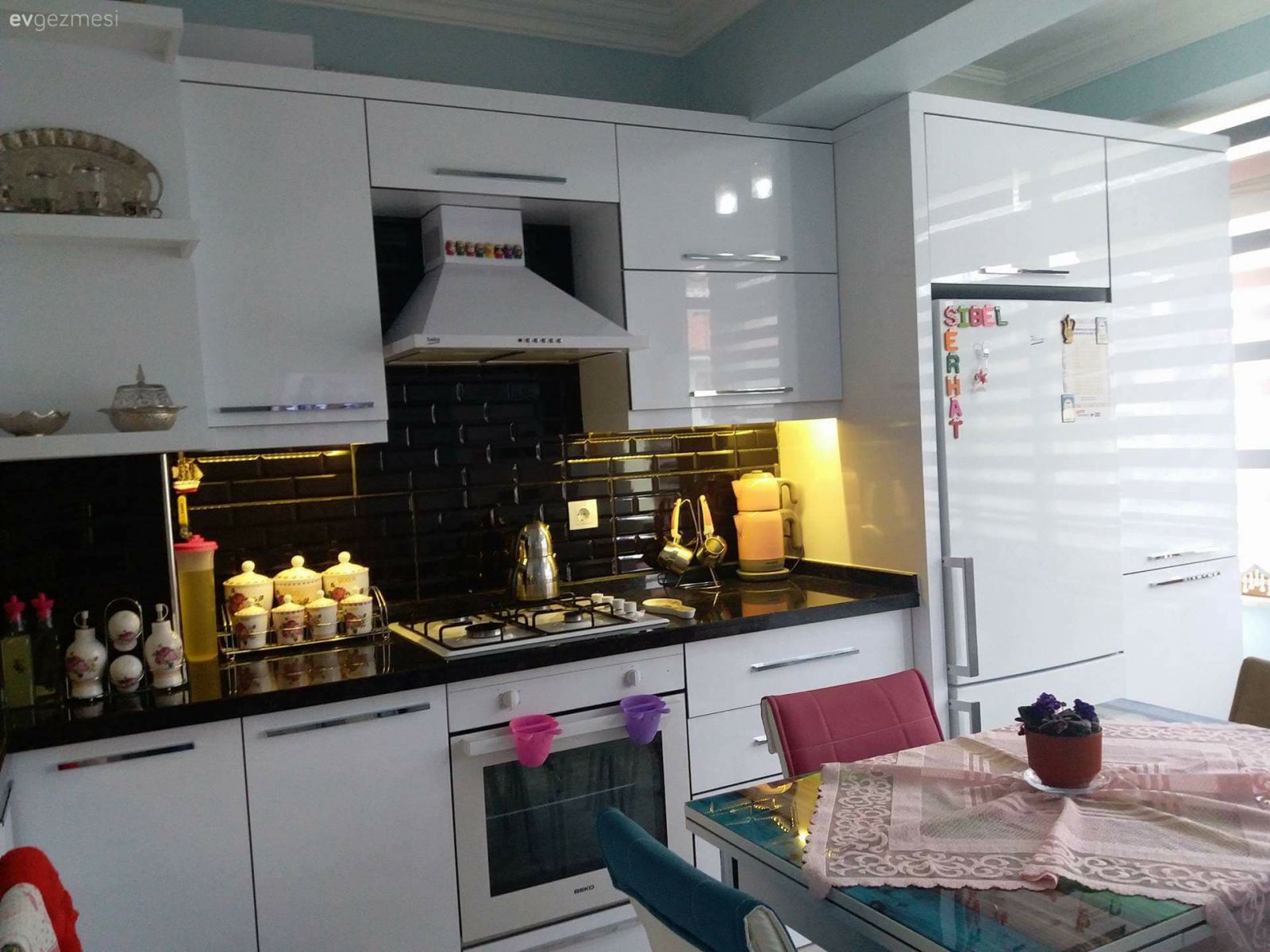 Hem mutfak, hem yaşam alanı. Sibel hanımdan..