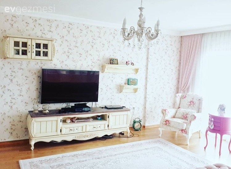 Ayşe hanımın country stilde, cıvıl cıvıl evi.