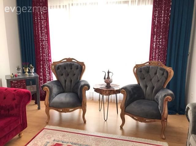 Güçlü renkler, kimlik sahibi bir dekor.. Aslı hanımın salonu.