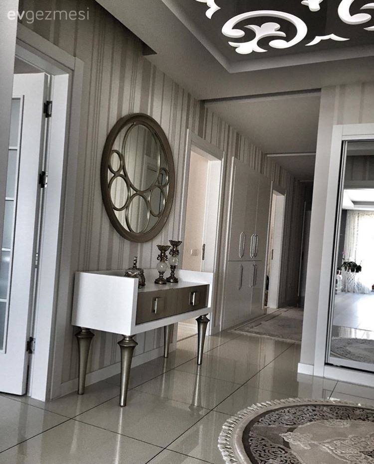 Sinem hanımın odağında uyum olan sade ve şık dekoru..