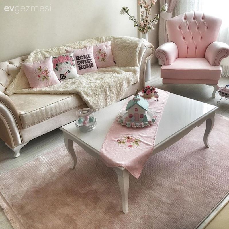 Berjer, Beyaz, Pembe, Salon, Sehpa, Kırlent