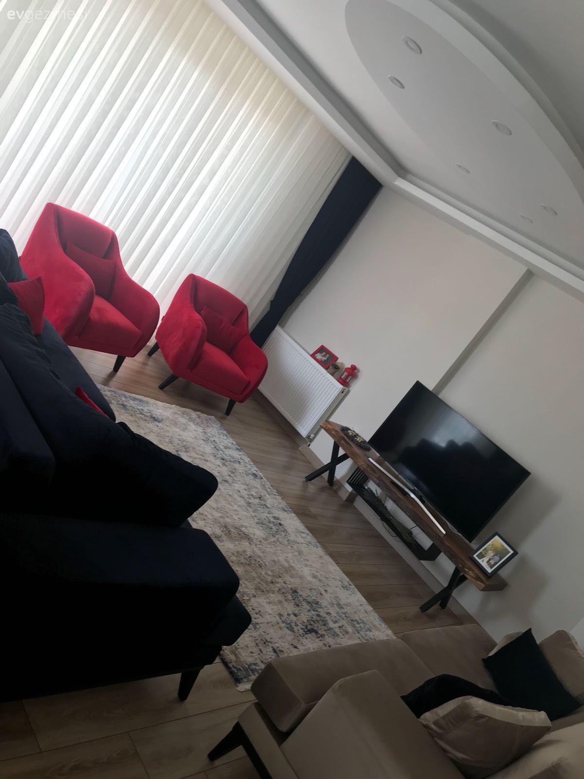 Abartıdan uzak, sade ve keyifli bir ev dekorasyonu. Burcu hanımın evi..