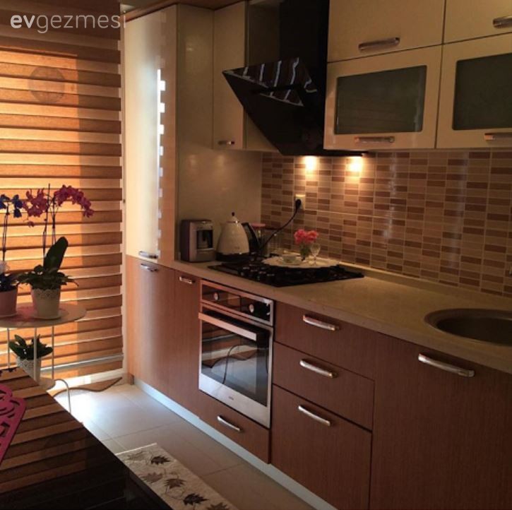 Tuğba hanım sade ve sıcak mutfağı..