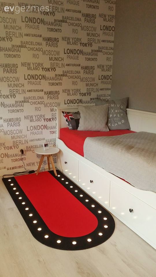 Çocuk Odası, Duvar kağıdı, Kırmızı