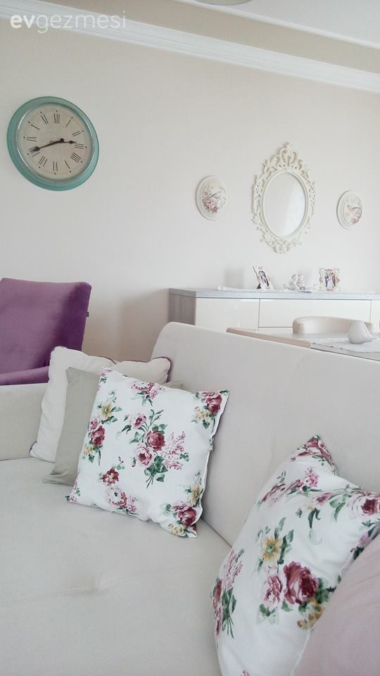 Çiçekli desen, Salon, Kırlent