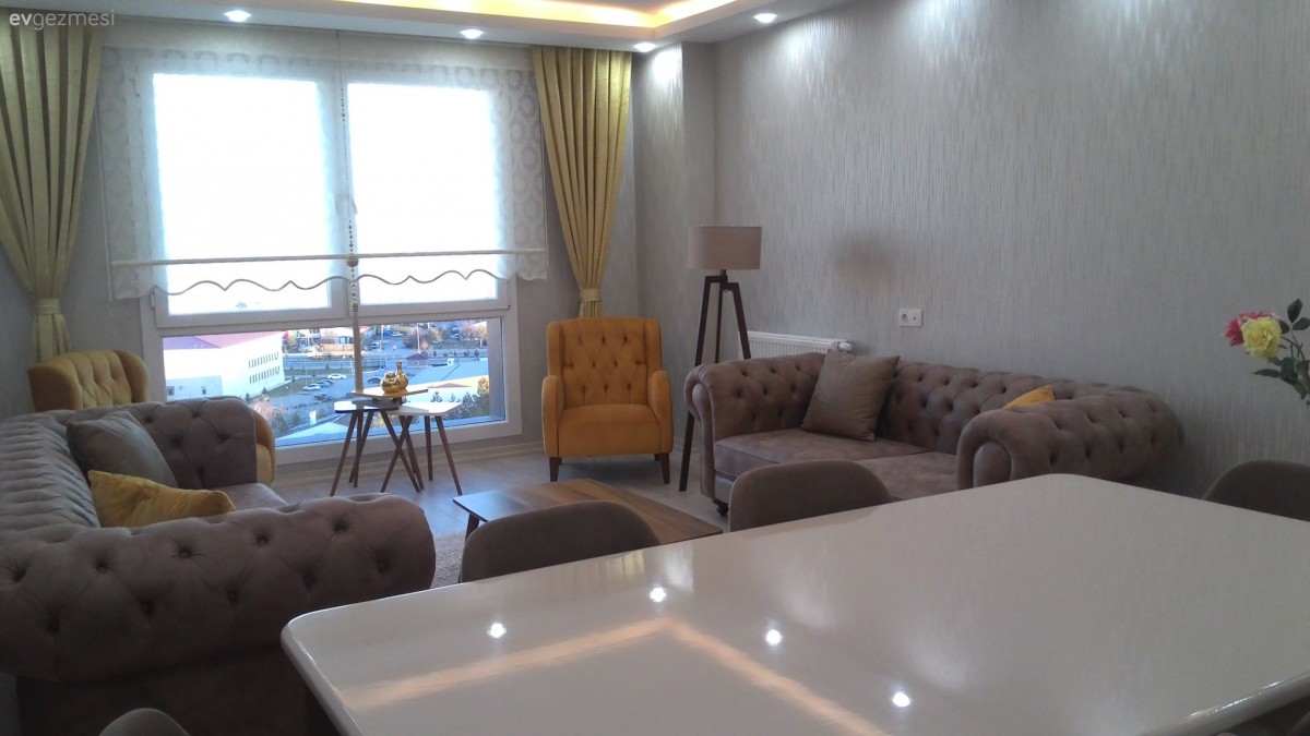 Berjer, Chesterfield, Fon perde, Kahverengi, Salon, Sarı, Perde