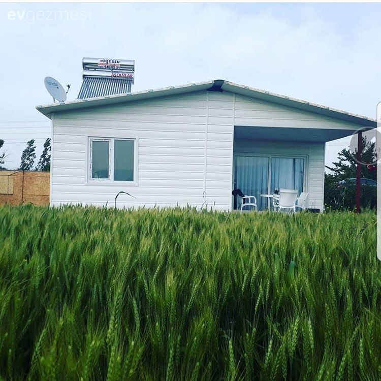 Yapımından, iç mekan tasarımına her parça özenle seçilmiş. Çoban ailesinin evi..