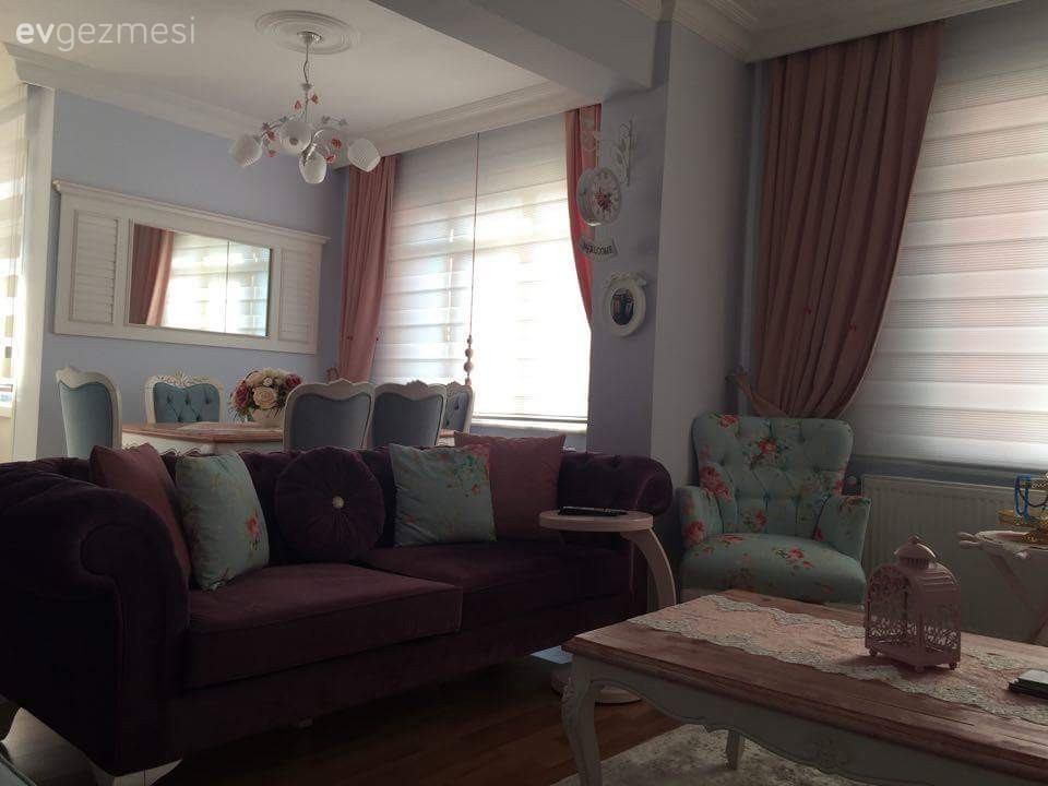 Meryem hanımın renkleri doyasıya kullandığı kır evi (country) stil evi