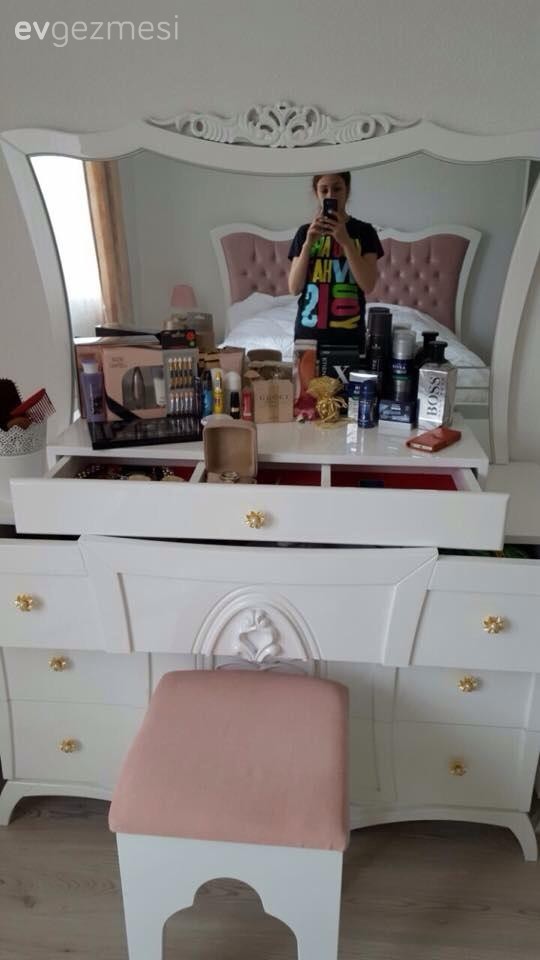 Beyaz, Pembe, Yatak Odası