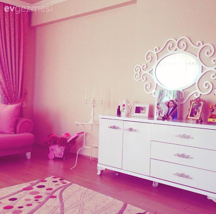 Seden hanımın yumuşak tonlarla yakaladığı zarif ve iç açıcı dekoru..