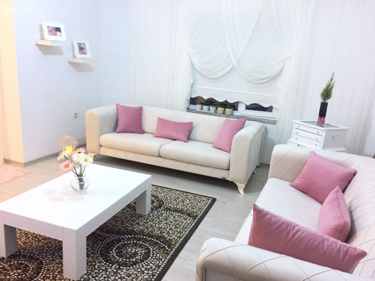 Pastel tonlarda keyifli bir ev..