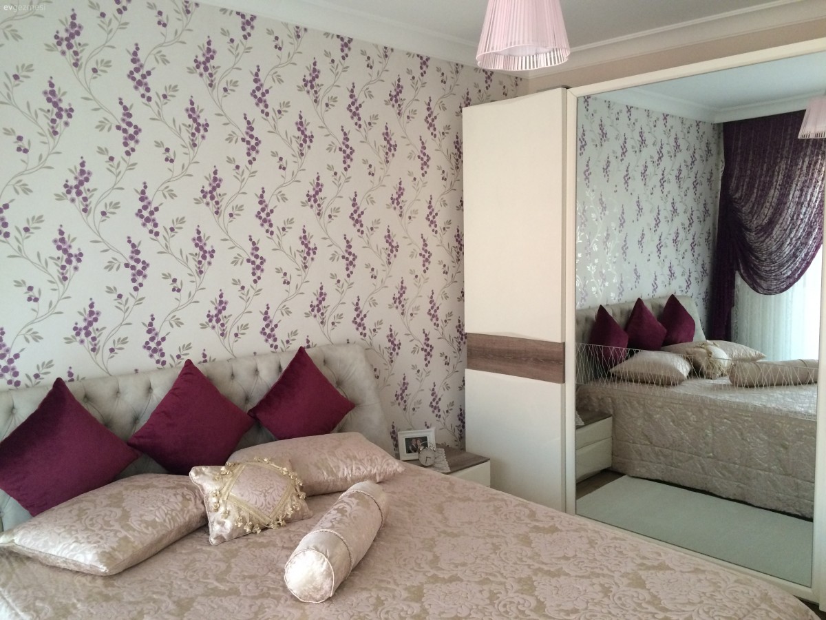 Nejla hanımın canlı ve dinamik evinin yeni odalarından kareler..