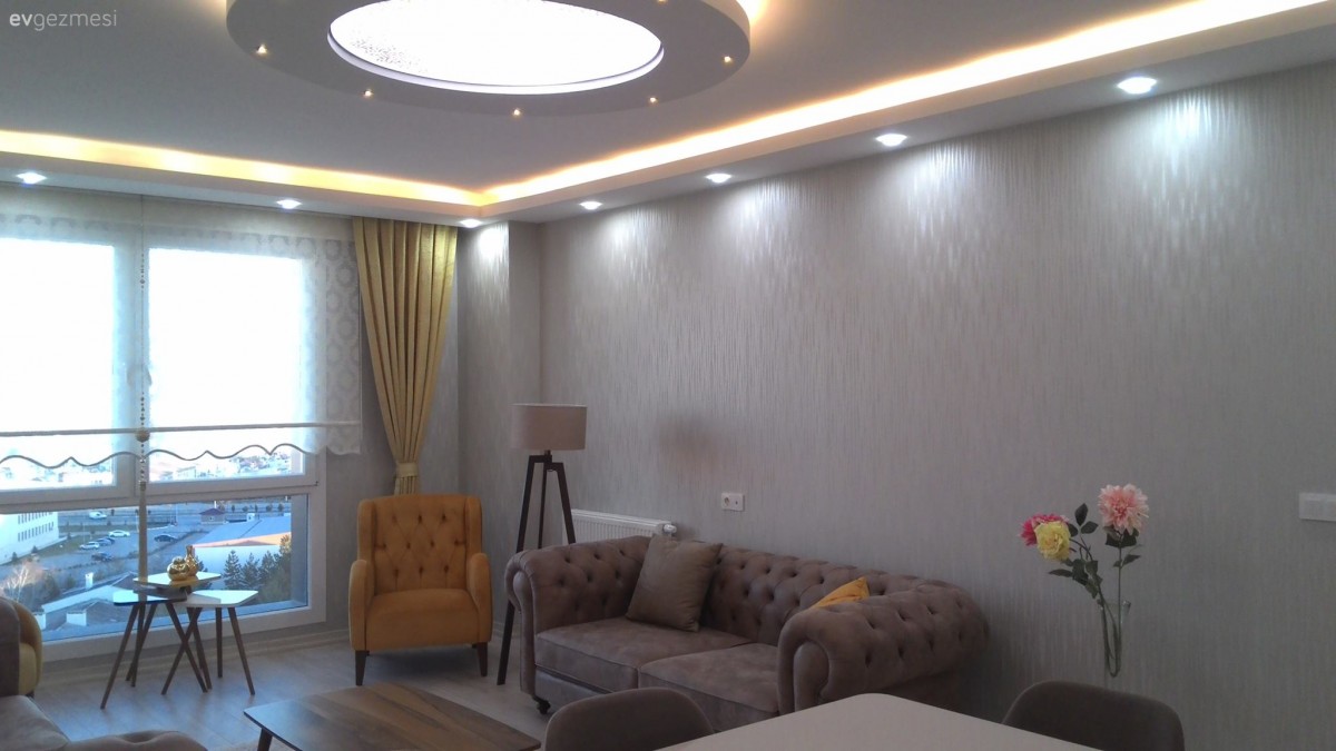 Asma tavan, Aydınlatma, Berjer, Chesterfield, Kahverengi, Sarı