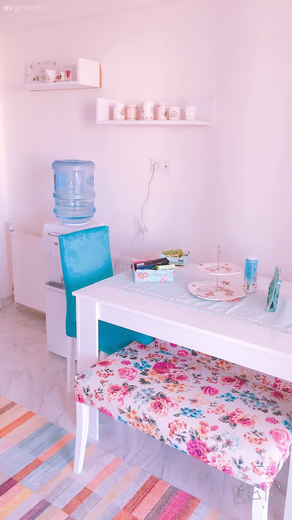 Bank, Mavi, Mutfak, Mutfak masası