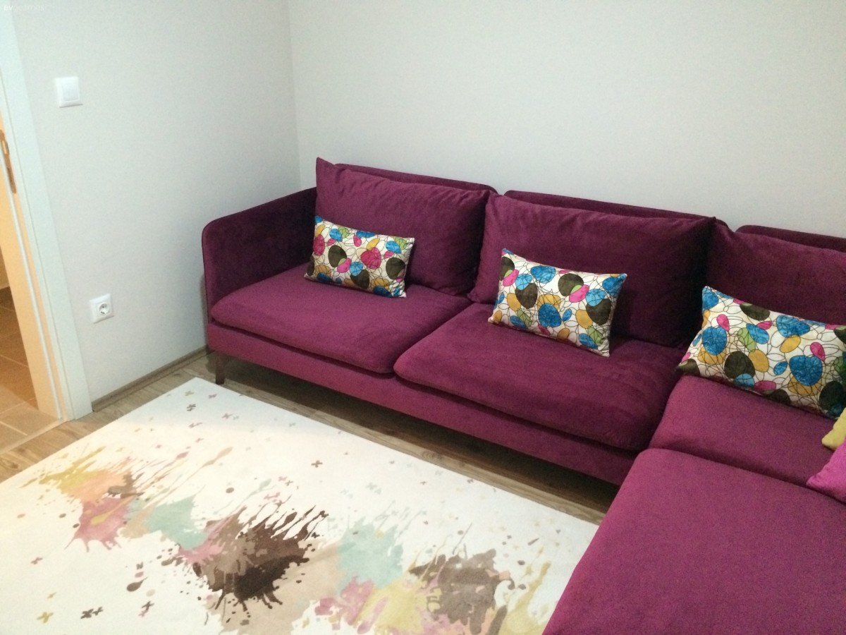 Nejla hanımın canlı ve dinamik evinin yeni odalarından kareler..