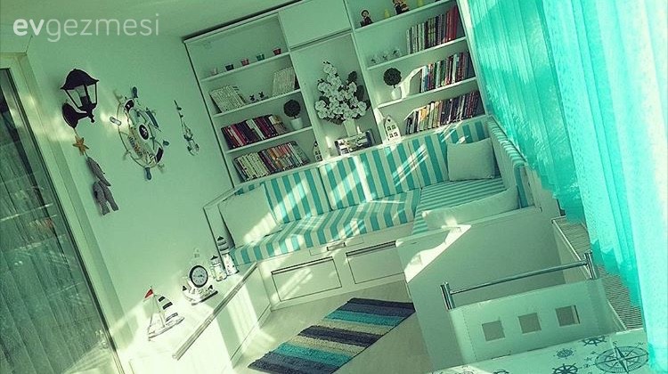 Balkon, Çizgili desen, Kitaplık