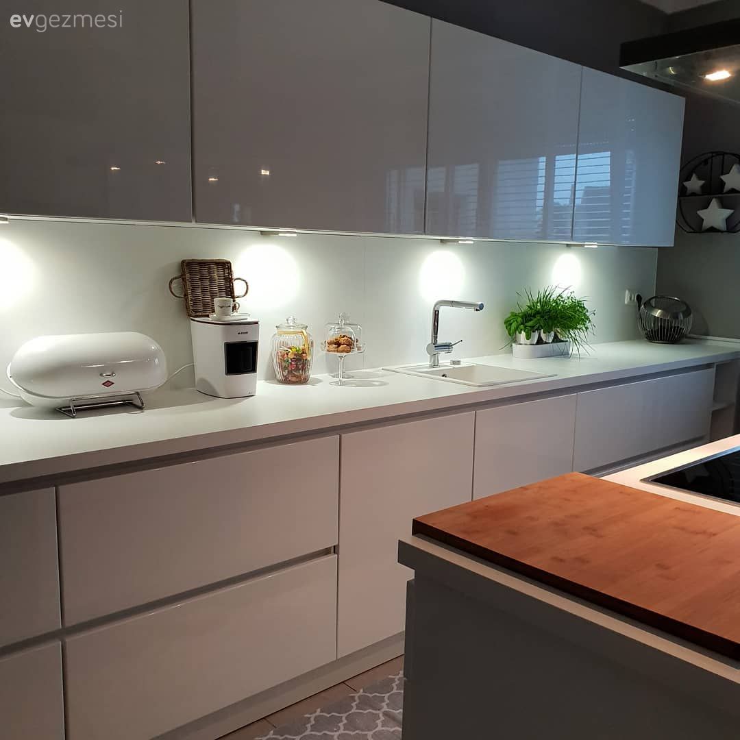 Beyaz mutfak, Mutfak, Modern mutfak, Kulpsuz mutfak dolabı, Mutfak tezgah arası