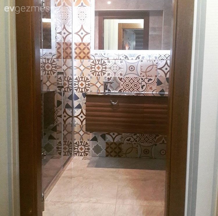 Modern banyodan, özgün ve farklı bir banyoya.. Harika dönüşüm!