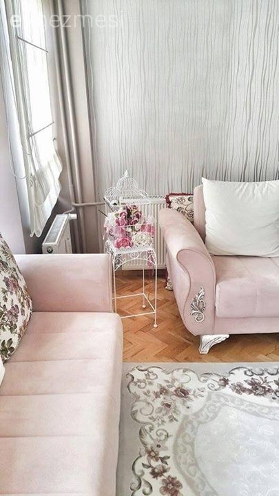 Meryem hanım pastel tonlardaki genç ve dinamik evi