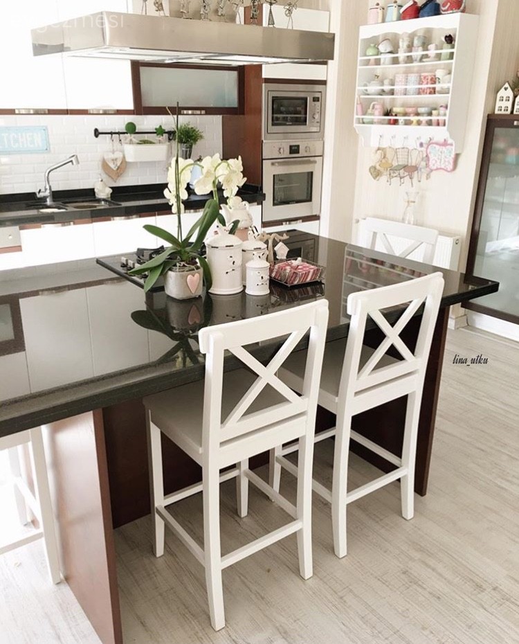 Çiğdem hanımın aksesuarlarla kimlik kazanan, tatlı evi..