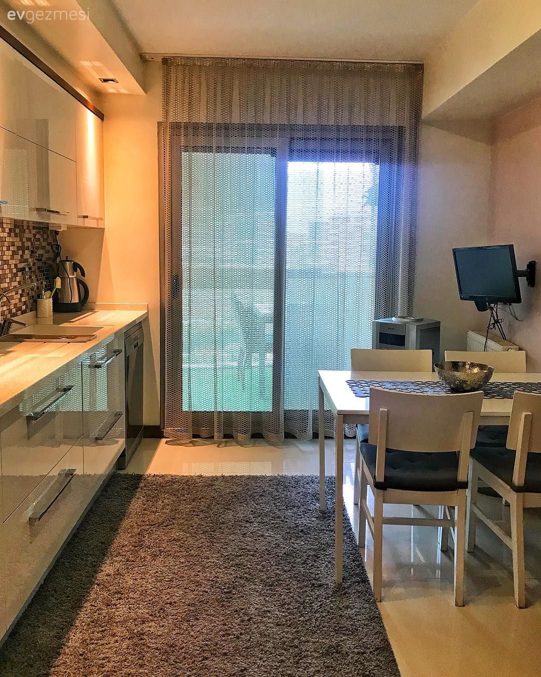 Doğallık ve konforun ön planda olduğu, keyifli bir ev..