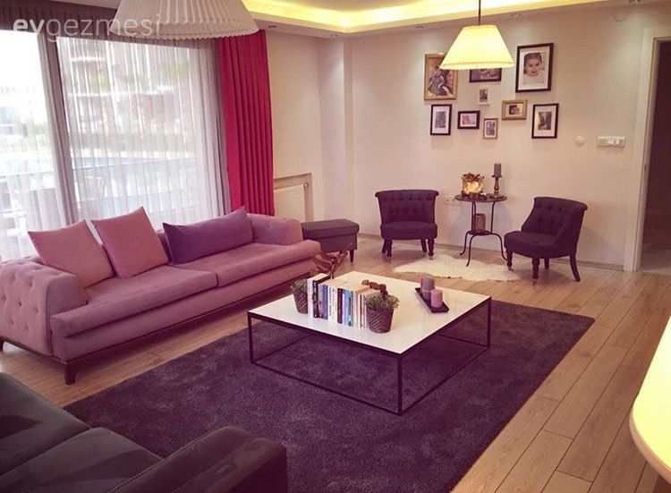 Sıcak renkler, sade çizgide mobilyalar.. Fatma hanımın yeni evi.