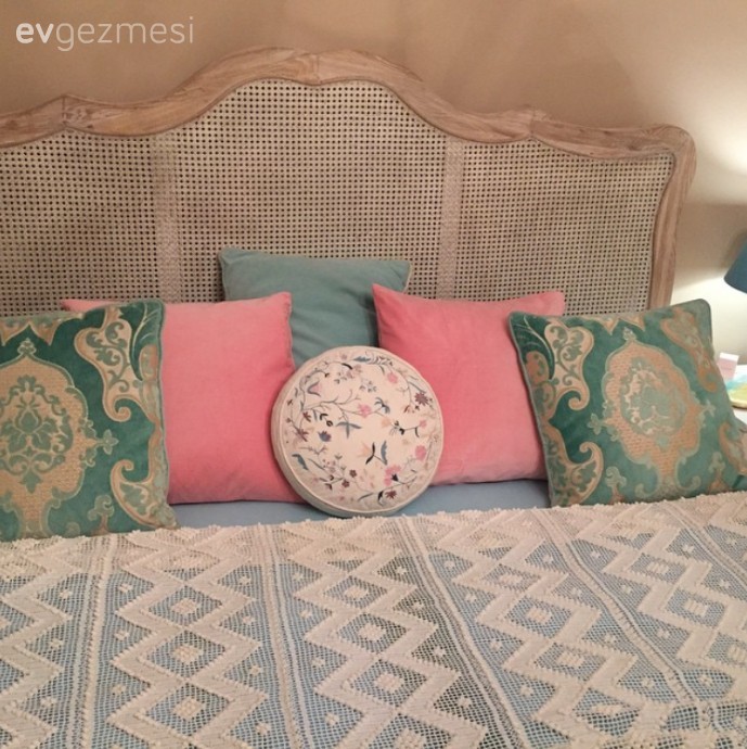 Mavi, Pembe, Yatak Odası