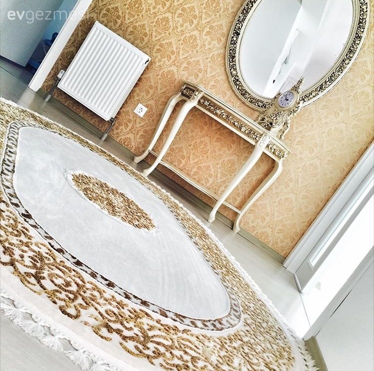 Derya hanımın klasik şıklıkta keyifli evi yeni karelerle.