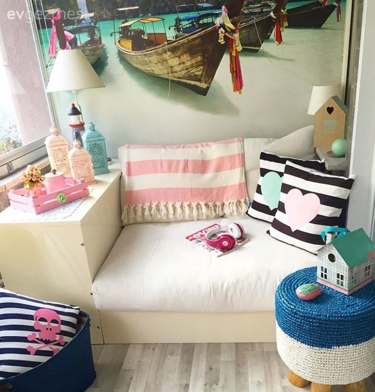 Deniz hanımın kırmızı vurgulu modern ve dinamik evi..