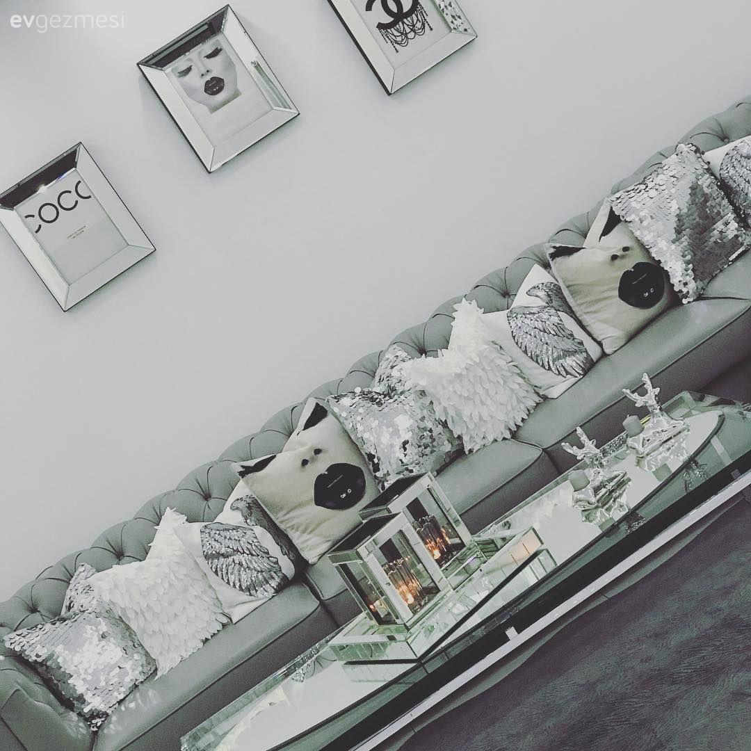 Salon, Aynalı mobilya, Payet, Ayna, Dekoratif Objeler, Kırlent, Gri, Köşe koltuk, Sehpa üstü aksesuarı