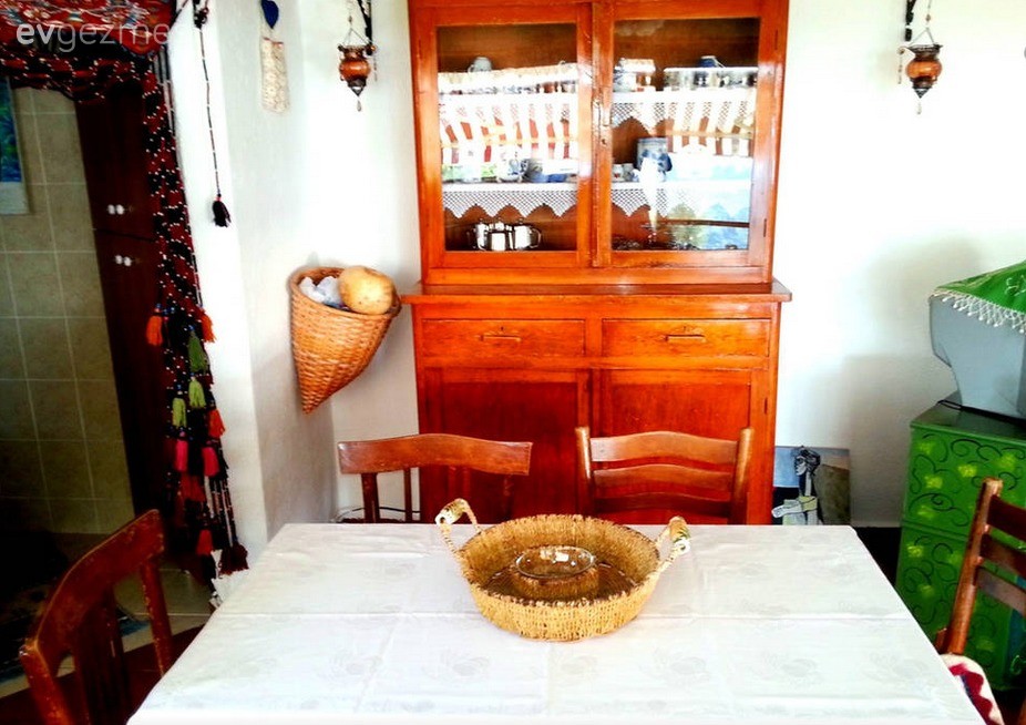 Aydın'da Zeytinlikler Arasında Otantik Bir Köy Evi!