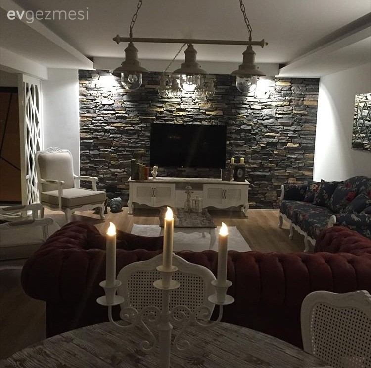 Kırmızı, Mum, Salon, Şamdan, Taş duvar, Tv ünitesi, Yemek Odası