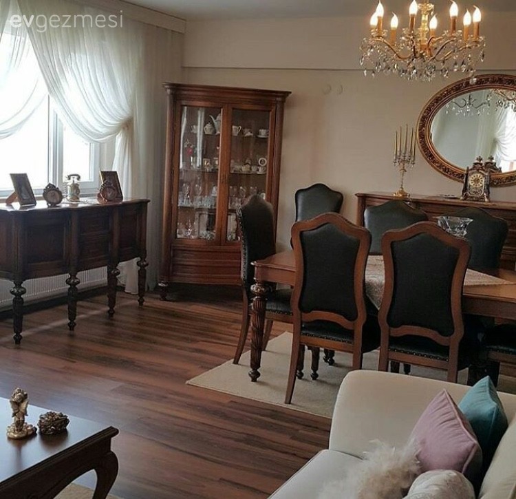 Avize, Ayna, Halı, Konsol, Masif ahşap, Salon, Siyah, Yemek Odası, Aydınlatma