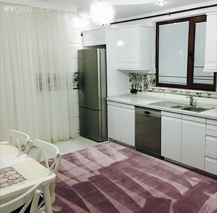 Rümeysa hanımın şık ve dingin evi..