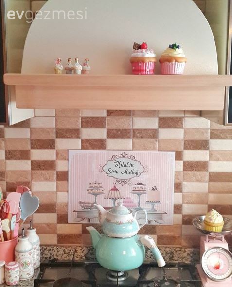 Hilal hanım romantik ve tatlı detaylarla dolu canlı evi..