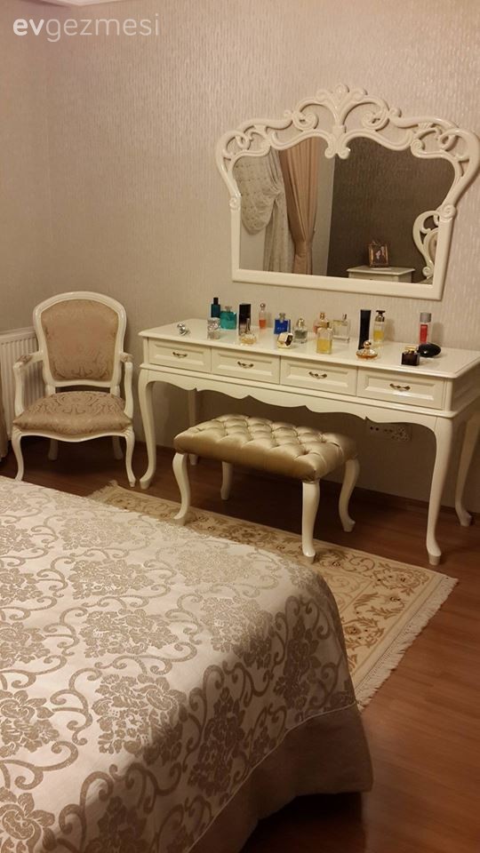 Gülin hanımın nostaljik stili öne çıkaran zarif ve şık evi..