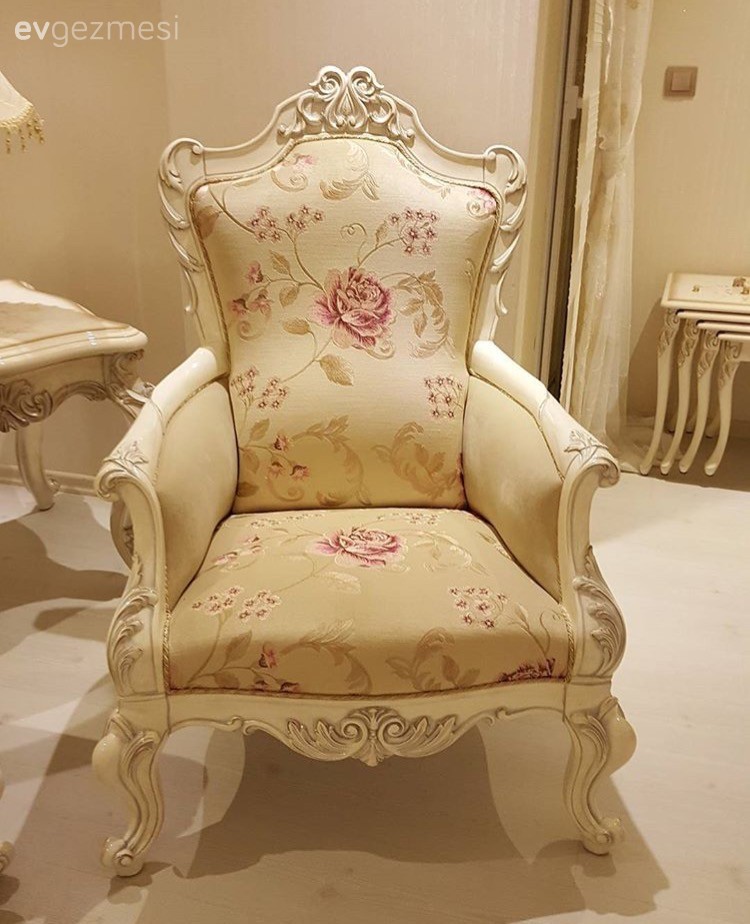 Klasik stilin hakim olduğu, göz alıcı ve konforlu bir ev..