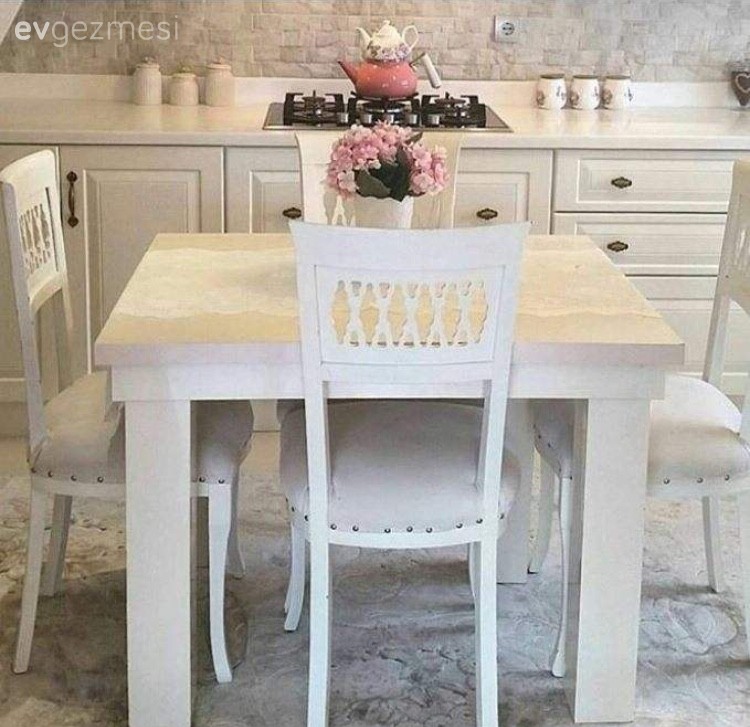 Beyaz mutfak, Halı, Mutfak, Mutfak masası