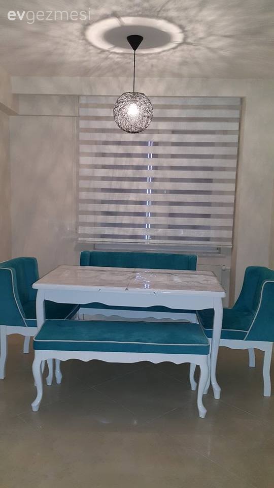 Mavi, Mutfak, Mutfak masası