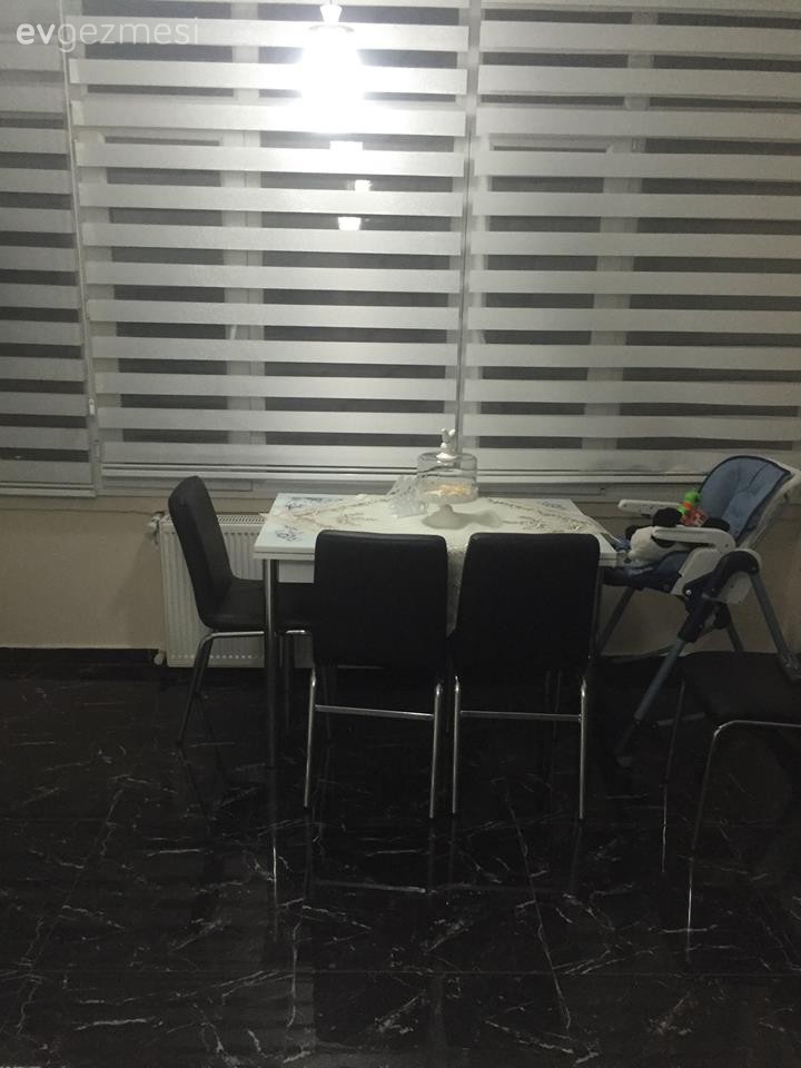 Selda hanımın siyah, beyaz mutfağı..