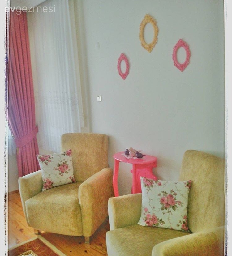 Duvar dekorasyonu, Oturma Odası, Sarı