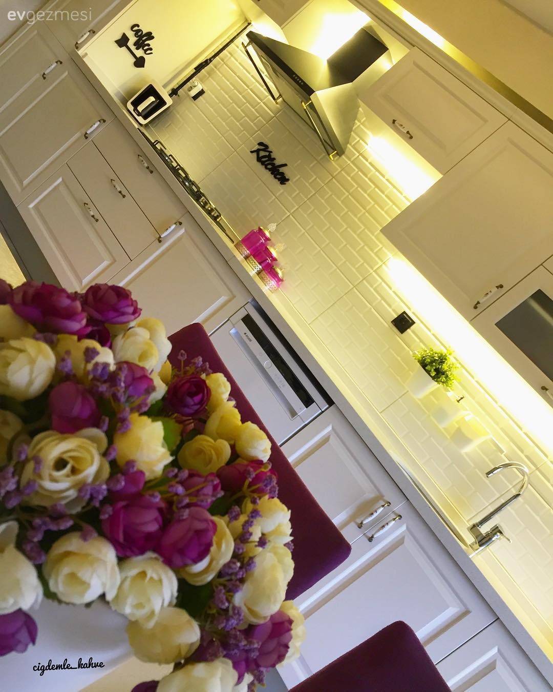 Harika Sunumlar Bu Mutfakta Hazırlanıyor